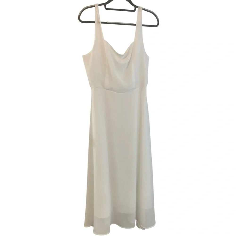 NEW large beautiful long white dress